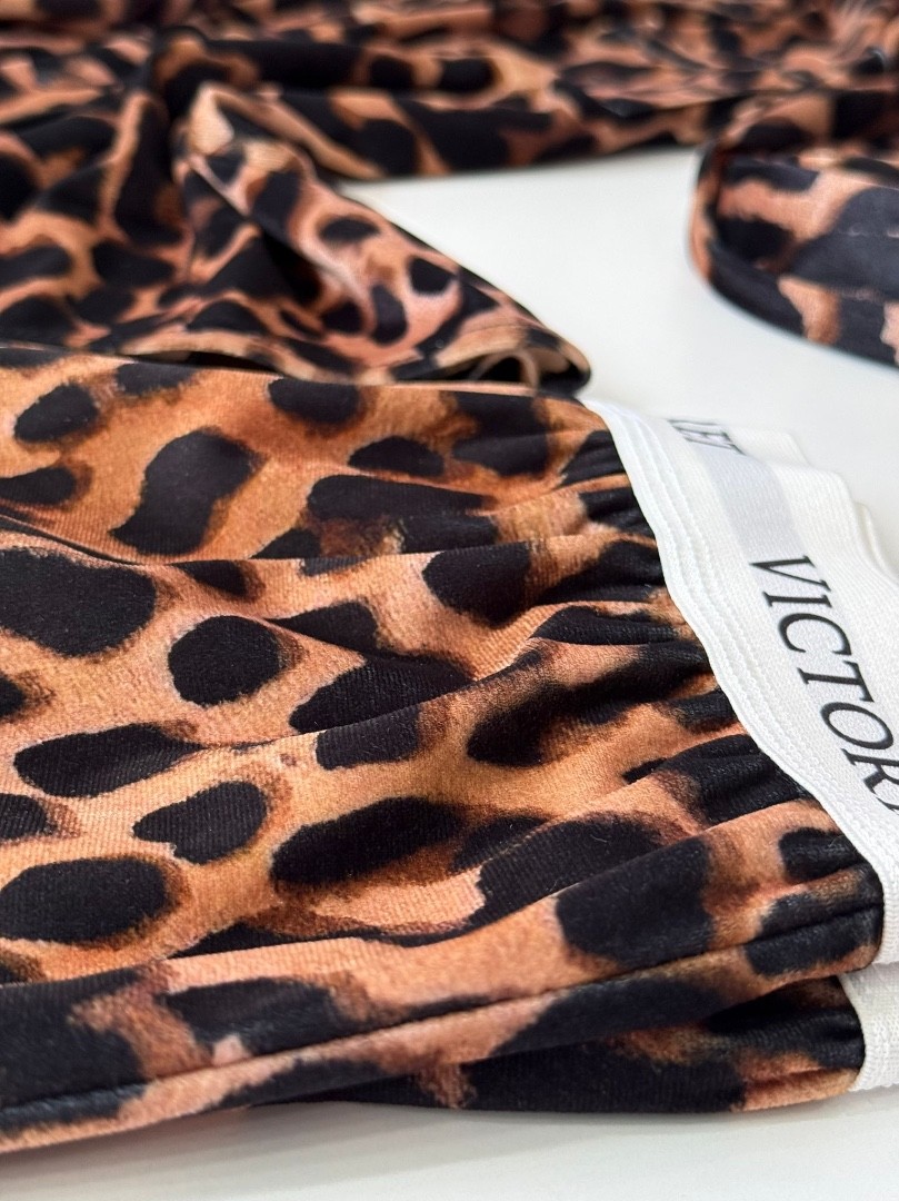Leopar Desen Kadife Pijama Takımı