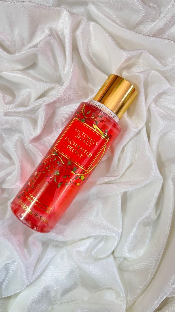 VS VÜCUT SPREYİ ENCHANTED PEONY