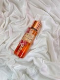 VS VÜCUT SPREYİ BARE VANİLLA GOLDEN