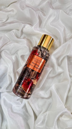 14-Vs Vücut Sprey Blushing Beryy Magnolia