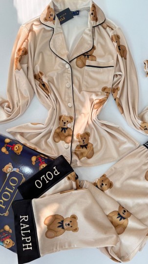 Ayıcık Desen Krem Kadife Pijama Takımı