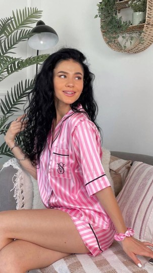 Pembe Çizgili Şortlu İpek Saten Takım