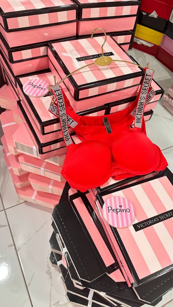 Açık Pembe Çizgili Pijama Takımı& Kırmızı Taşlı Sütyen Takımı&Sprey Romantıc