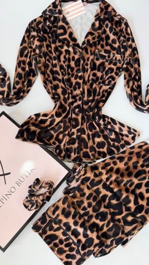 Leopar Desen Kadife Pijama Takımı