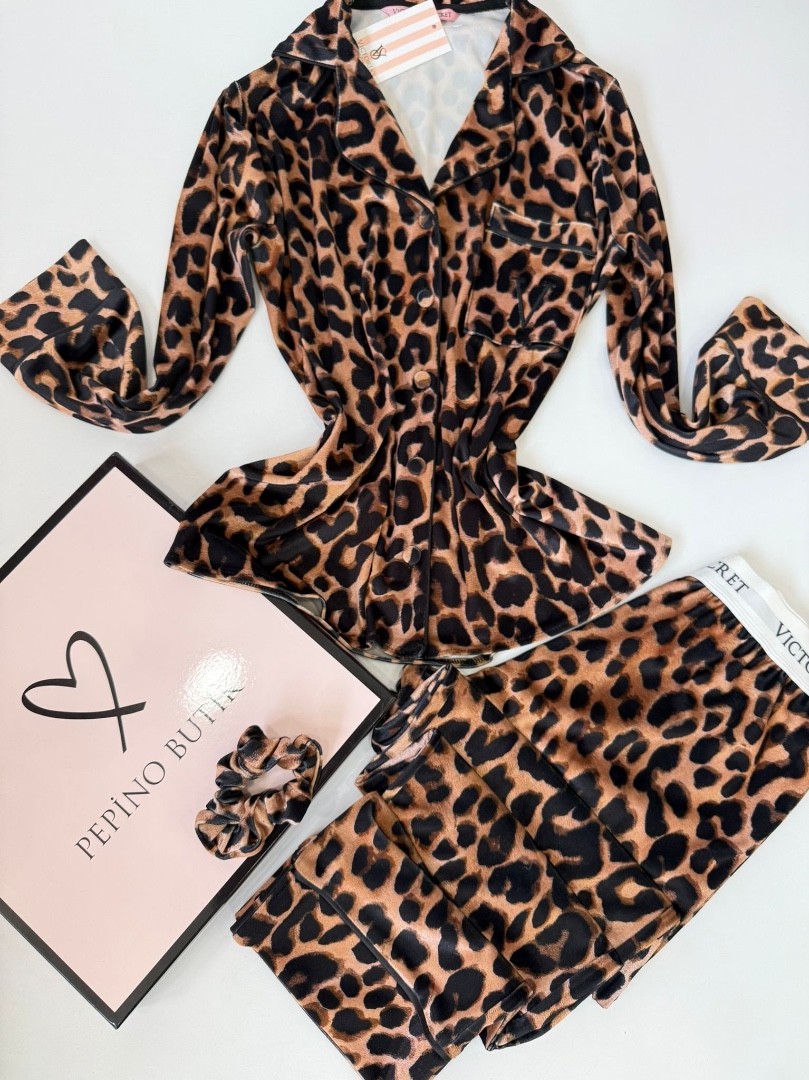 Leopar Desen Kadife Pijama Takımı