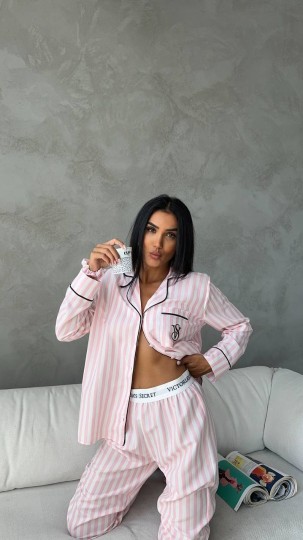 Özel Seri Pembe Çizgili Pamuklu Pijama Takımı