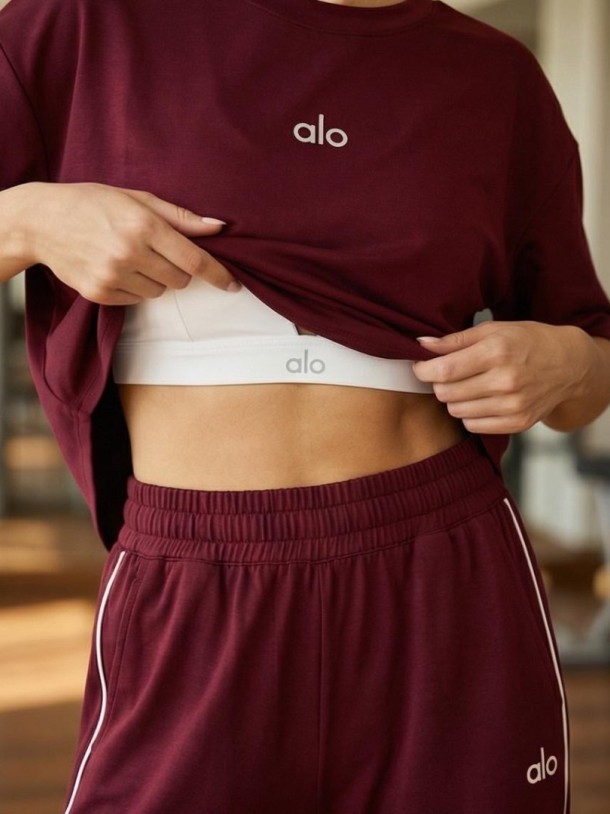 Bordo Eşofman, Crop T-Shirt & Büstiyer Takım