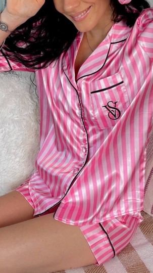 Pembe Çizgili Şortlu İpek Saten Takım