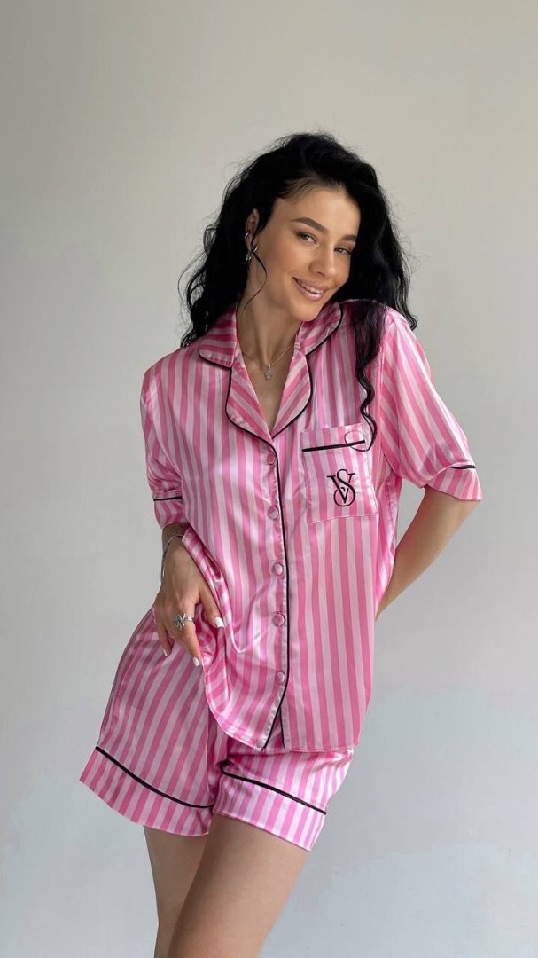 Pembe Çizgili Şortlu İpek Saten Takım