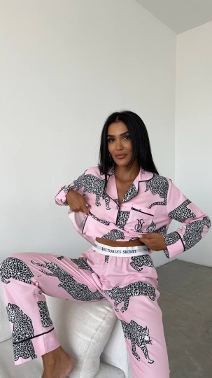 Pembe Leopar Desenli Pamuklu Kadın Pijama Takımı 
