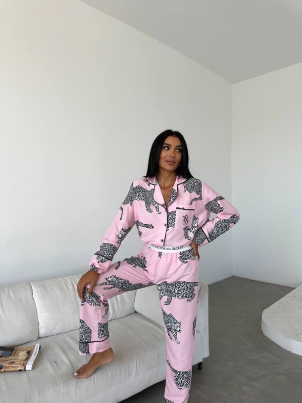 Pembe Leopar Desenli Pamuklu Kadın Pijama Takımı 