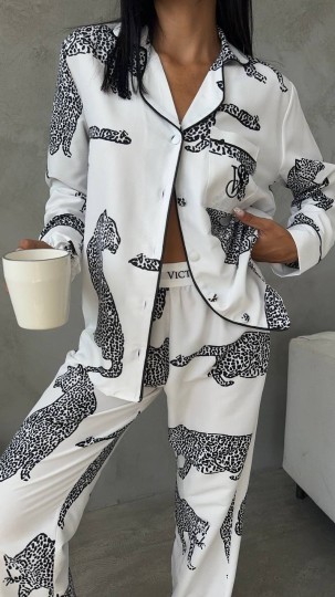  Beyaz Leopar Desenli Pamuklu Kadın Pijama Takımı 