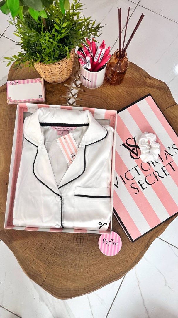 Beyaz Baskılı İpek Saten Pijama Takımı