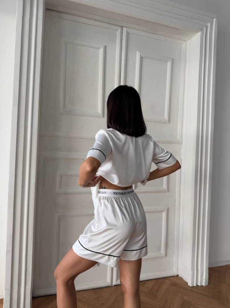 Beyaz Bel Lastik Armani İpek Saten Şort Takım