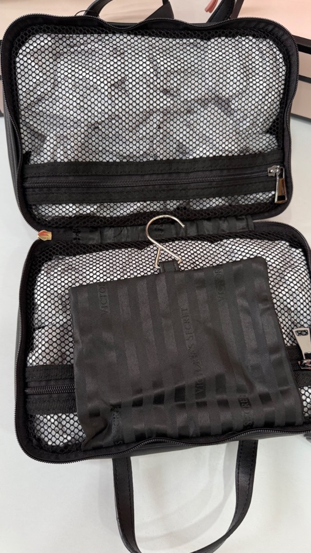 Vs Siyah  Ekspres Seyehat Çantası