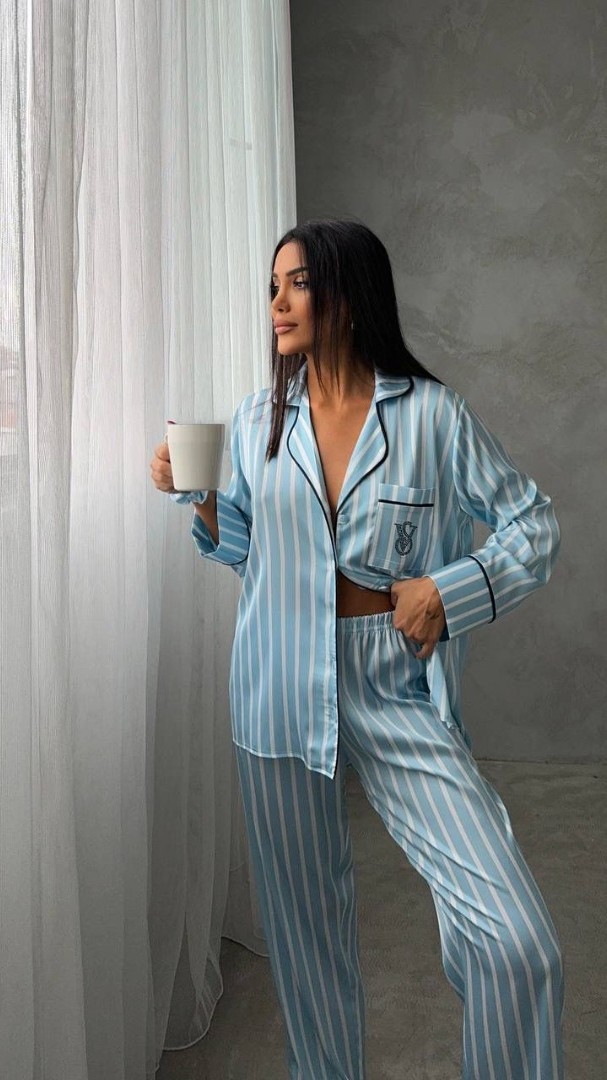  Armani Mavi Çizgili Saten Pijama Takımı