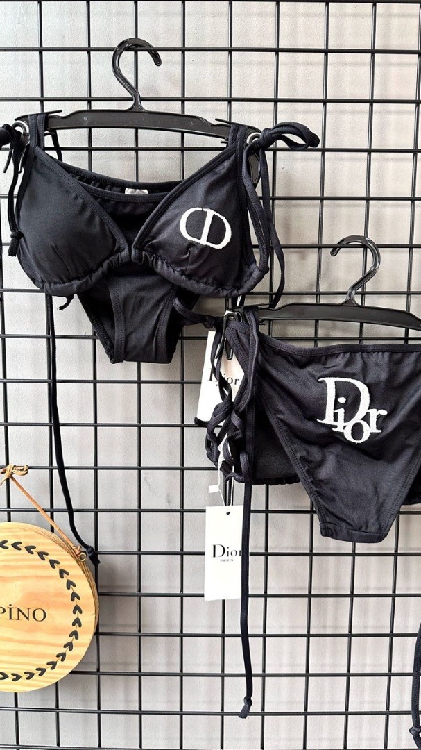 Siyah Nakışlı Bikini Takım