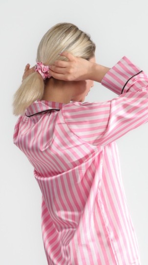 Pembe Çizgili İpek Saten Pijama Takımı