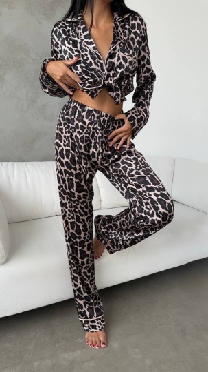 Armani Leopar Desenli Saten Pijama Takımı