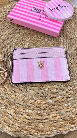 Pembe Çizgili Kartlık 