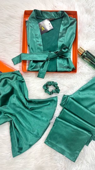 3'Lü Yeşil İpek Saten Set 