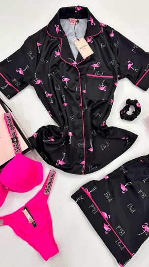 Flamingo Desenli Şortlu Saten Takım & Taşlı Sütyen & Vücut Spreyi Set