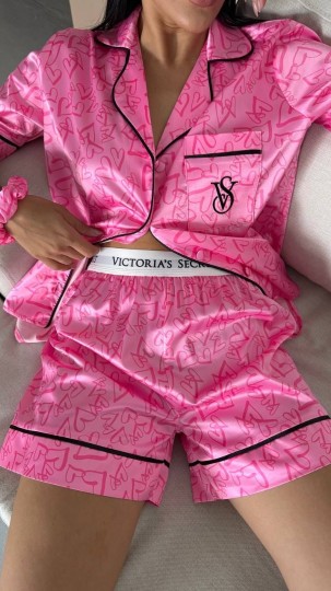 Şeker Pembe Kalp Desen Bel Latik İpek Saten Şort Takım