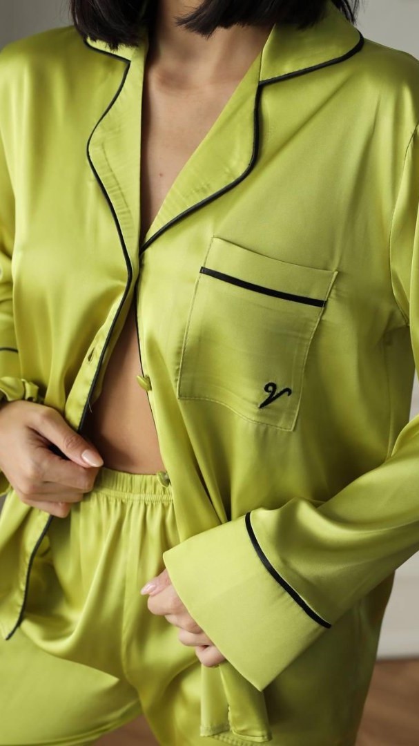 Yağ Yeşili Armani İpek Saten Pijama Takımı