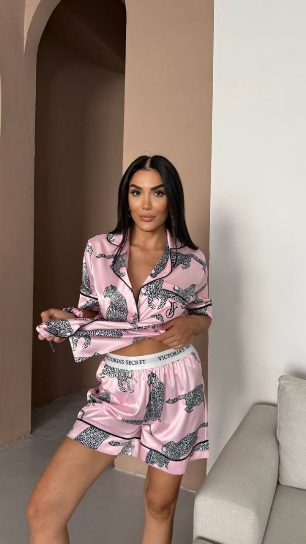 Pembe Kaplan Bel Latik İpek Saten Şort Takım