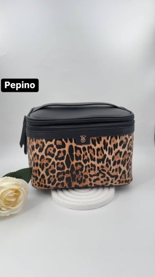 Vs Leopar Desenli Ekspres Seyehat Çantası 