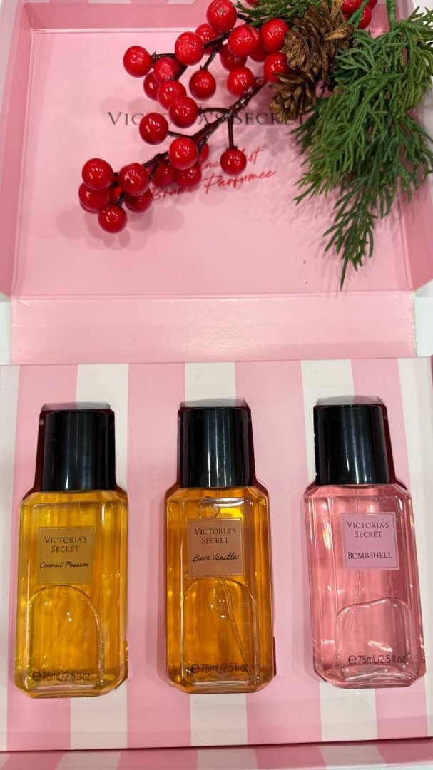 Vs 3lü Parfüm Set (COCONUT PASSION,BARE VANİLLA,BOMBSHELL)