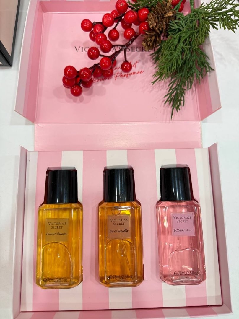Vs 3lü Parfüm Set (COCONUT PASSION,BARE VANİLLA,BOMBSHELL)