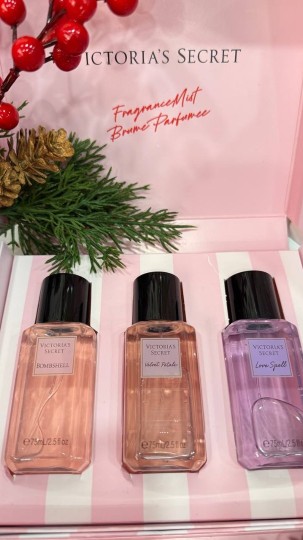 Vs 3lü Parfüm Set (BOMBSHELL,VELVET PETALS,LOVE SPELL)