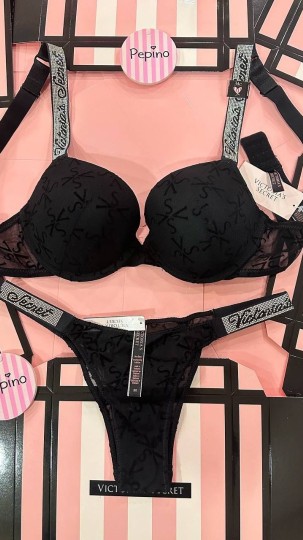 Açık Pembe Çizgili Gömlek Yaka Pijama Takımı&Siyah Taşlı Sütyen Takımı&Sprey