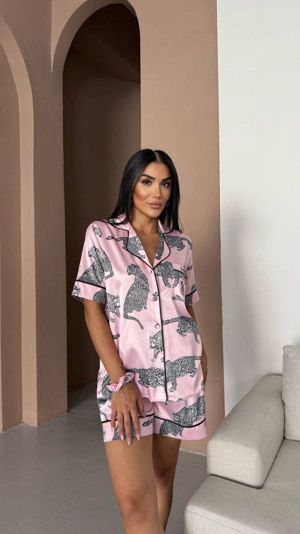 Pembe Kaplan Bel Latik İpek Saten Şort Takım