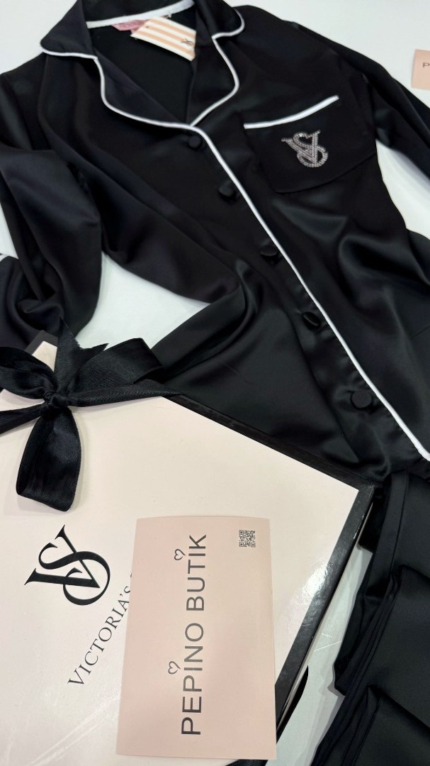 Vs Siyah Taş Nakış İpek Saten Pijama Takımı